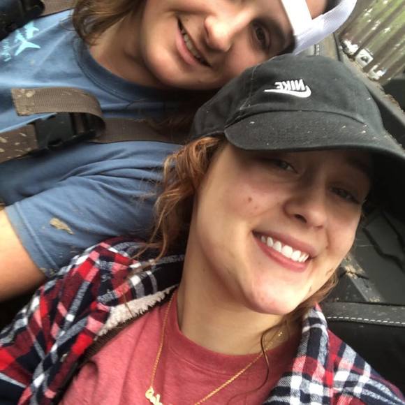 Meet your Posher, Katelyn - Picture 1 of 1